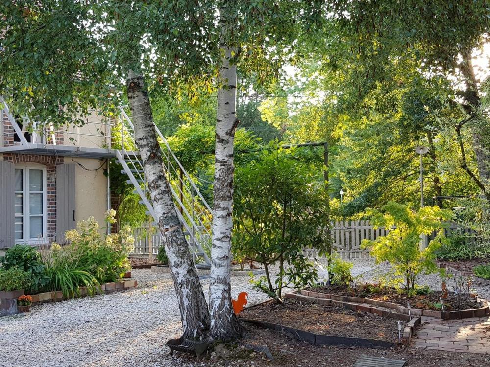 Bed and Breakfast Magnolia54 Louesme Экстерьер фото
