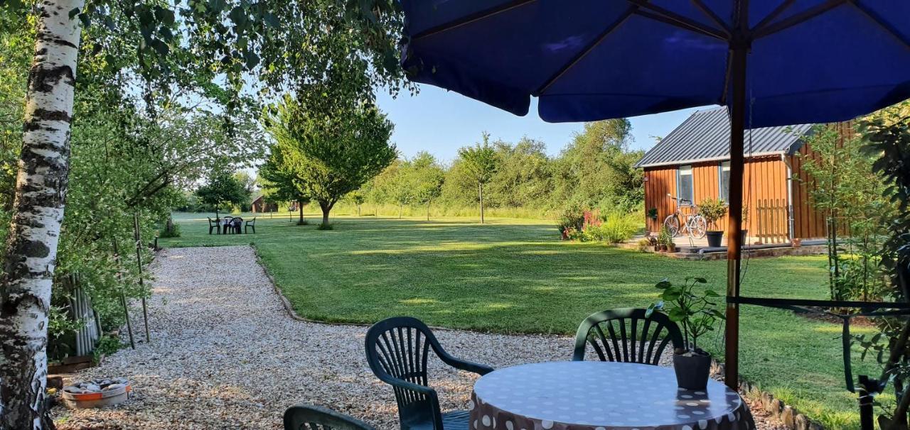 Bed and Breakfast Magnolia54 Louesme Экстерьер фото